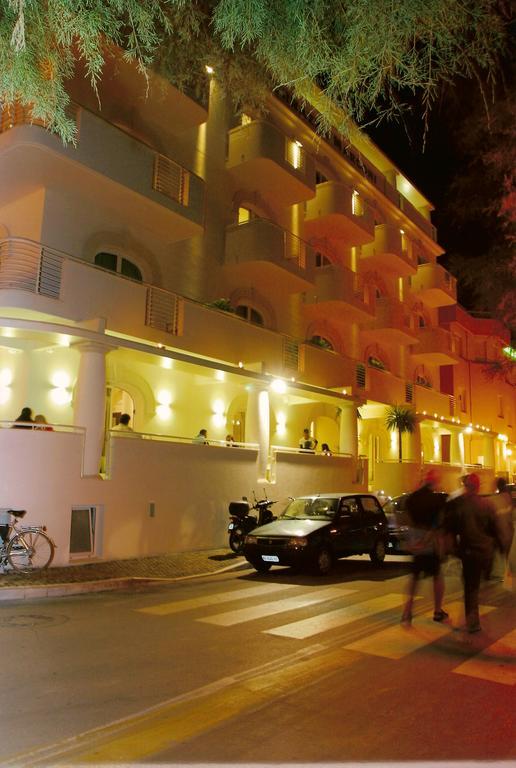 Terrazza Marconi Hotel&Spamarine Senigália Exterior foto