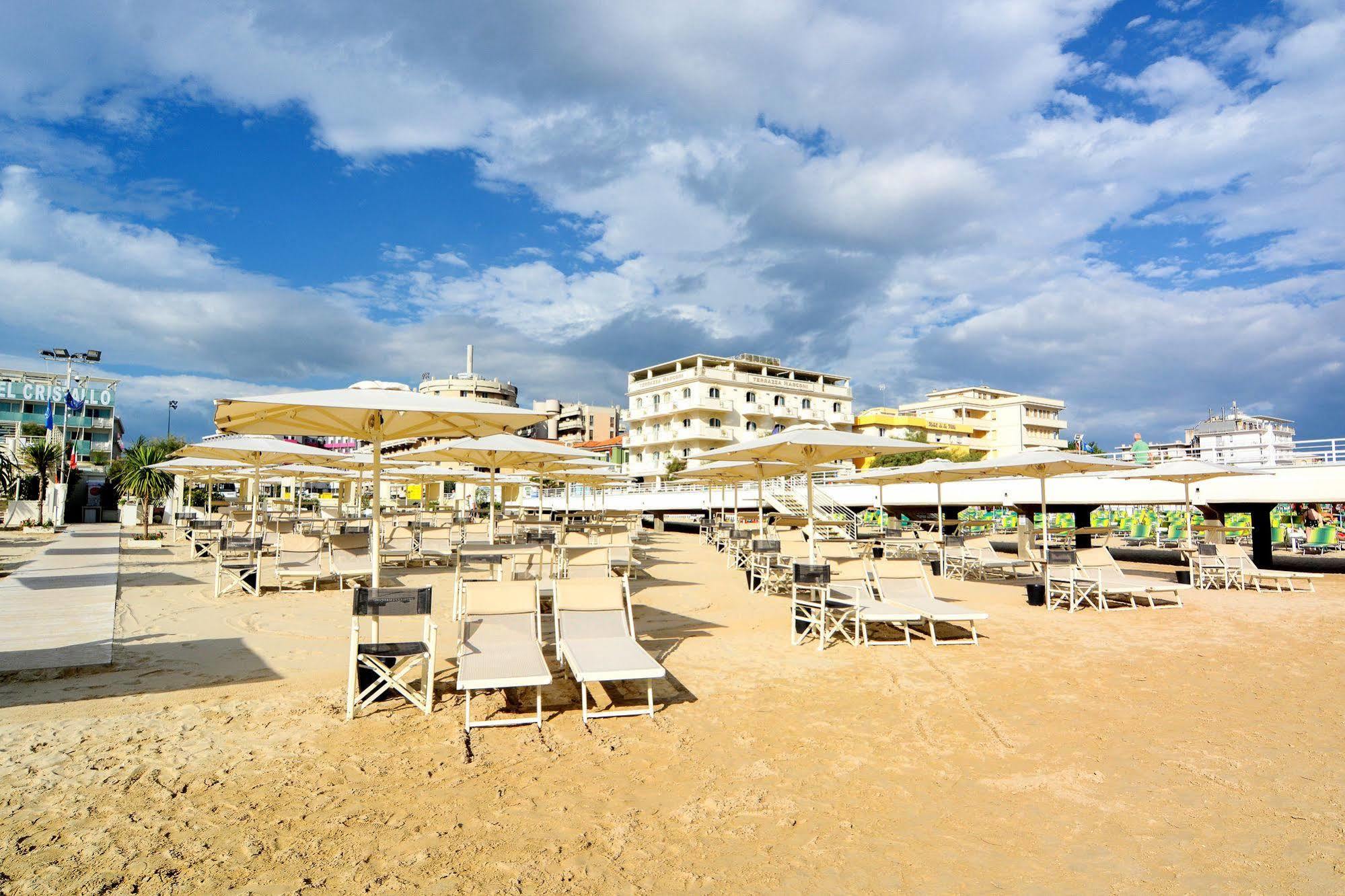 Terrazza Marconi Hotel&Spamarine Senigália Exterior foto